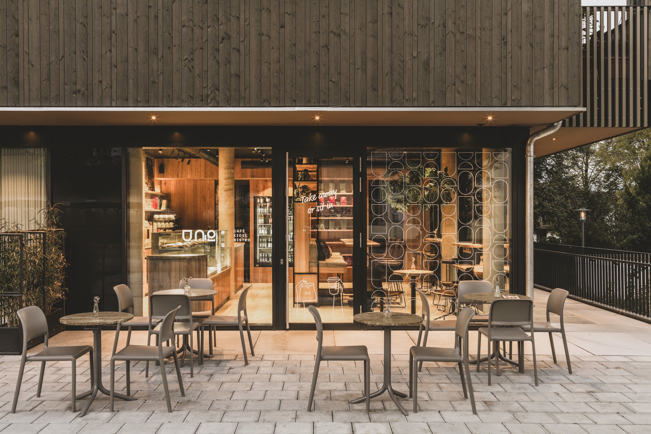 janua_freifrau_cafeuno_20